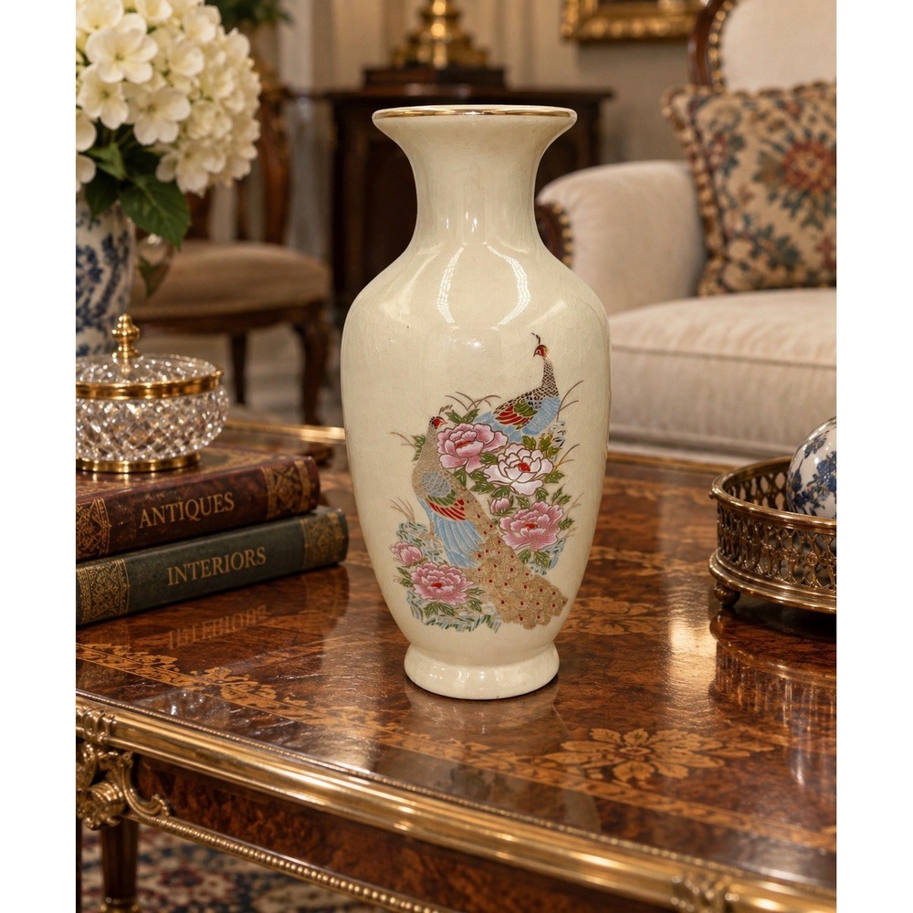 Vintage Japanese Hand-Painted Floral Porcelain Vase with Gold Trim (7-b0)